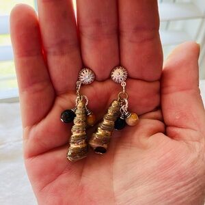 Elegant Handmade Shell and Beads Pierced Dangle Earrings